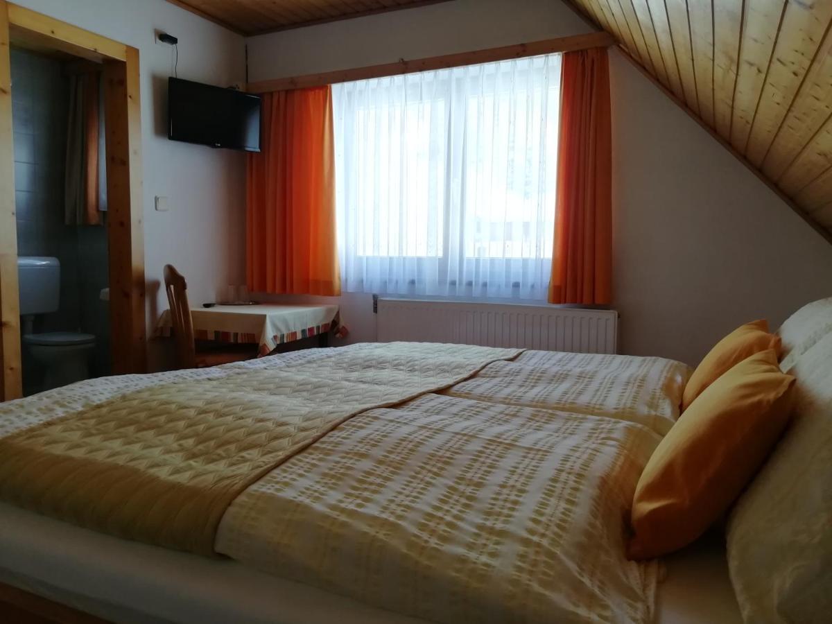Haus Anneliese Apartment Pruggern Ngoại thất bức ảnh